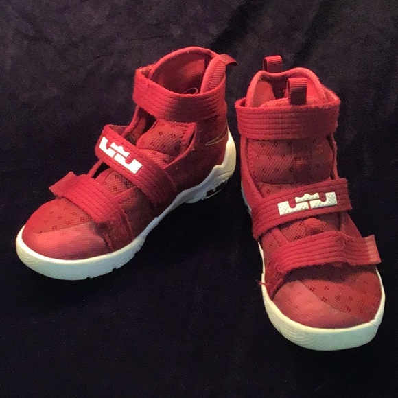 lebron soldier 10 christ the king